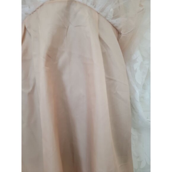 Luxxel Lace Overlay Deep V-Neck Dress Women's Size S - Picture 4 of 7